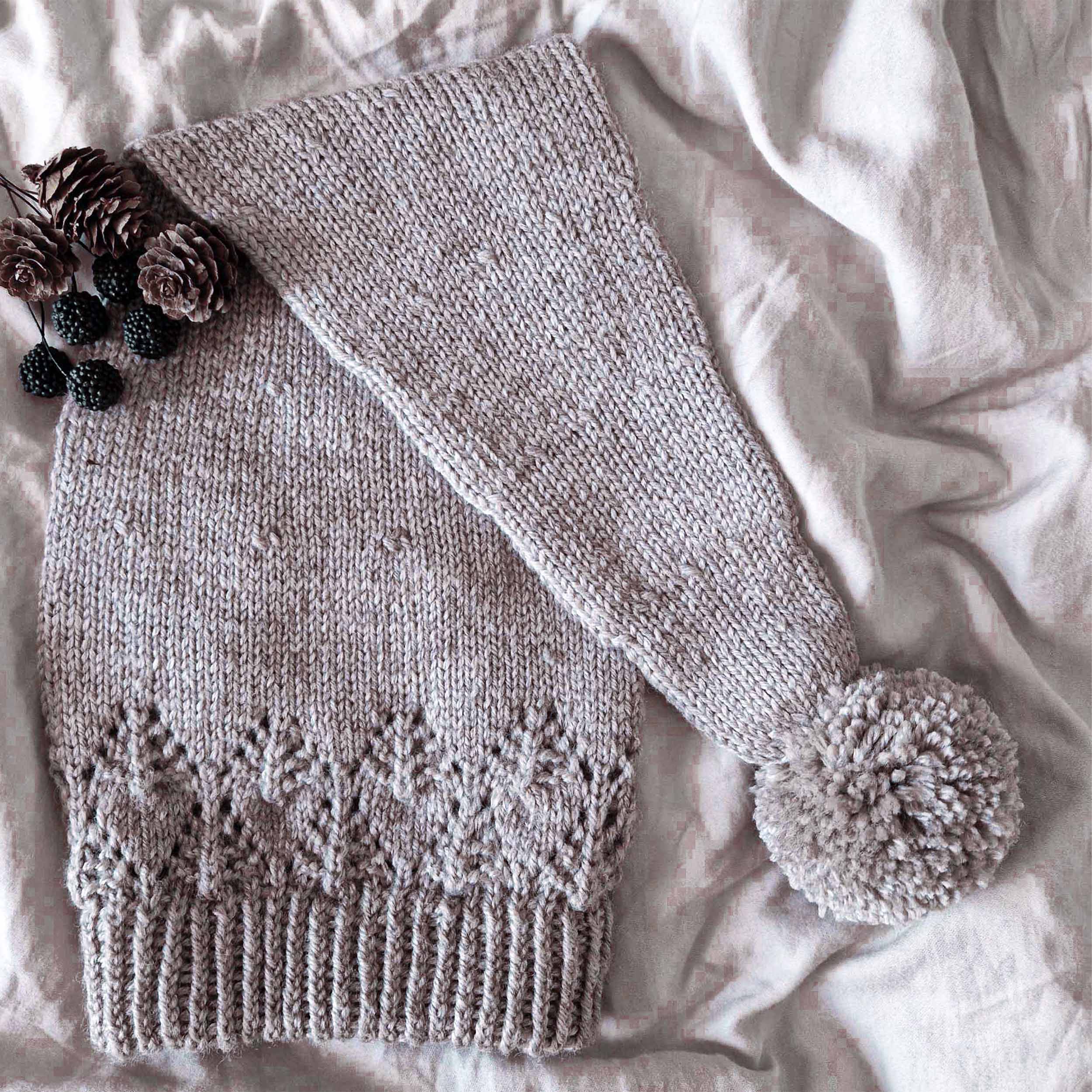 Jólahúfa christmas hat knitting pattern