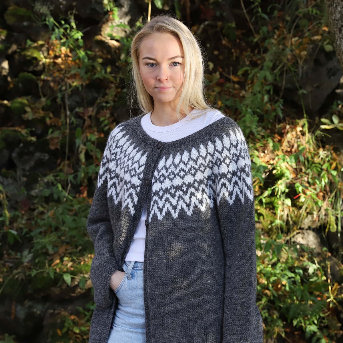 kria_KNIT0429_open-sweater_knitting-pattern_prjonauppskrift2.jpeg