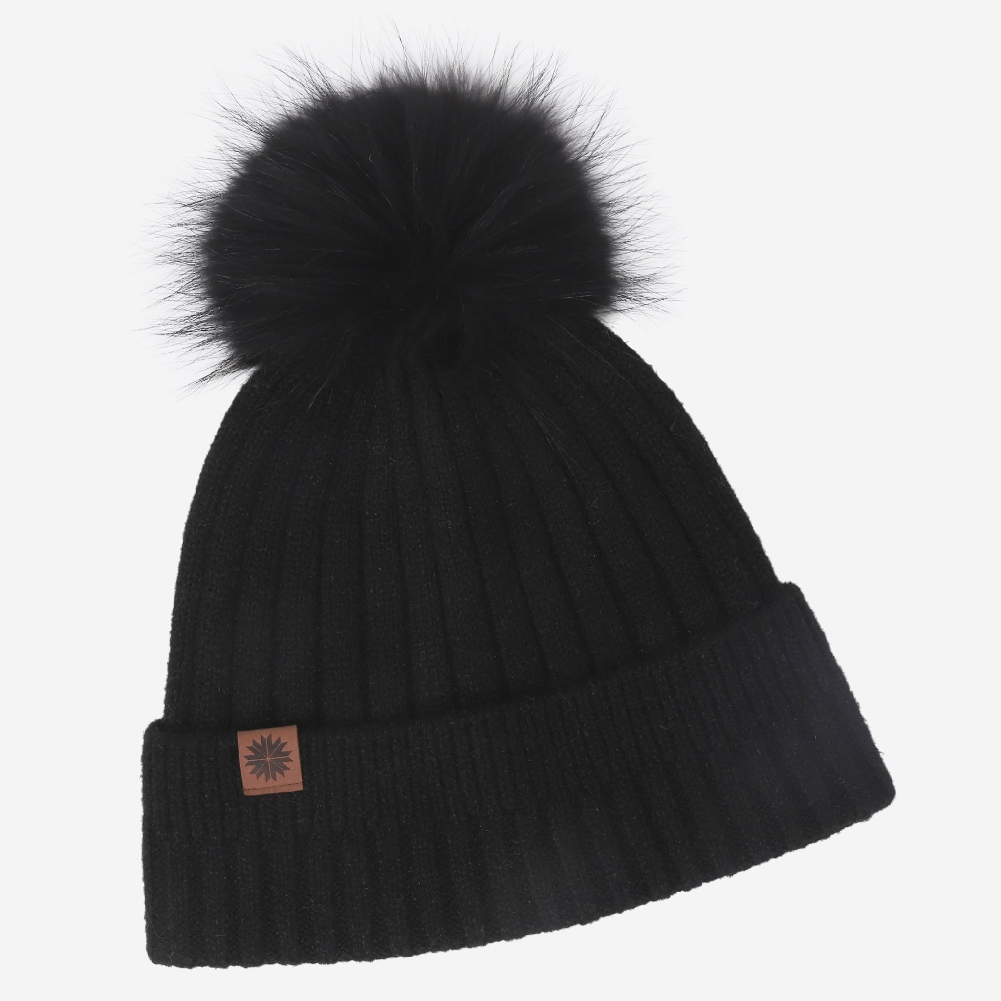 Selvatn knitted hat with pompom