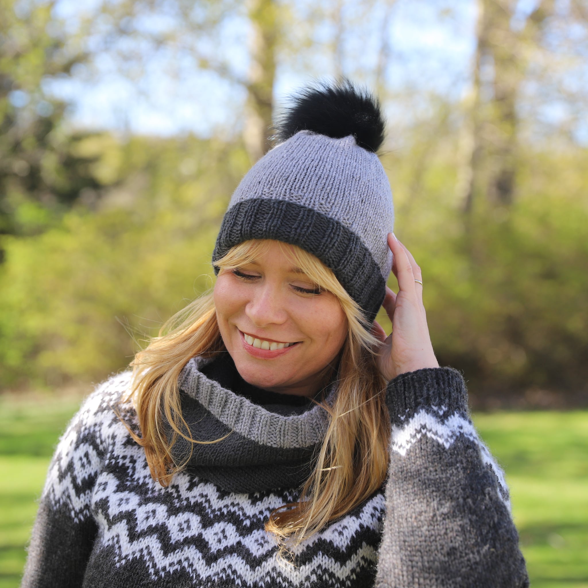 Einföld simple hat knitting pattern