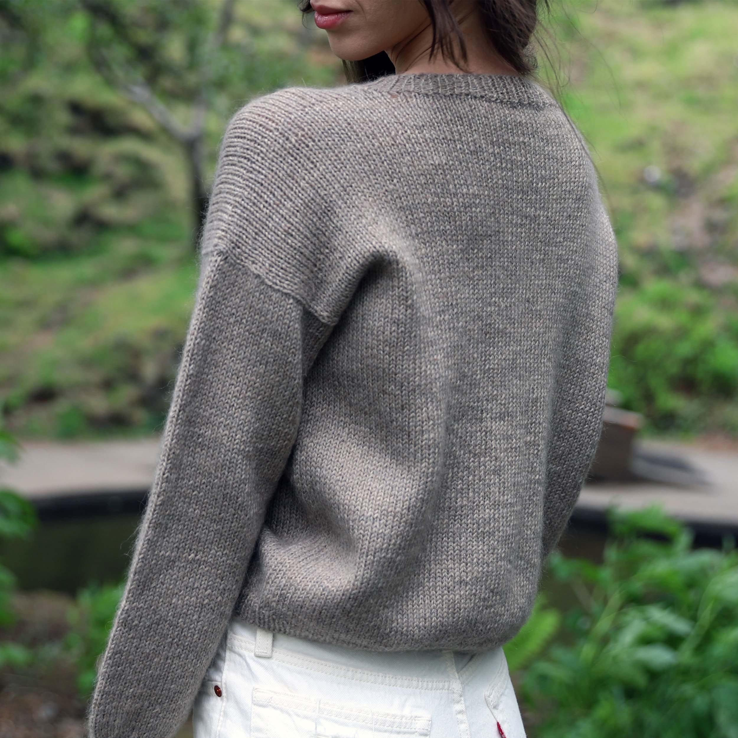 tina_KNIT045_adult-sweater_knitting-pattern_prjonauppskrift7.jpeg