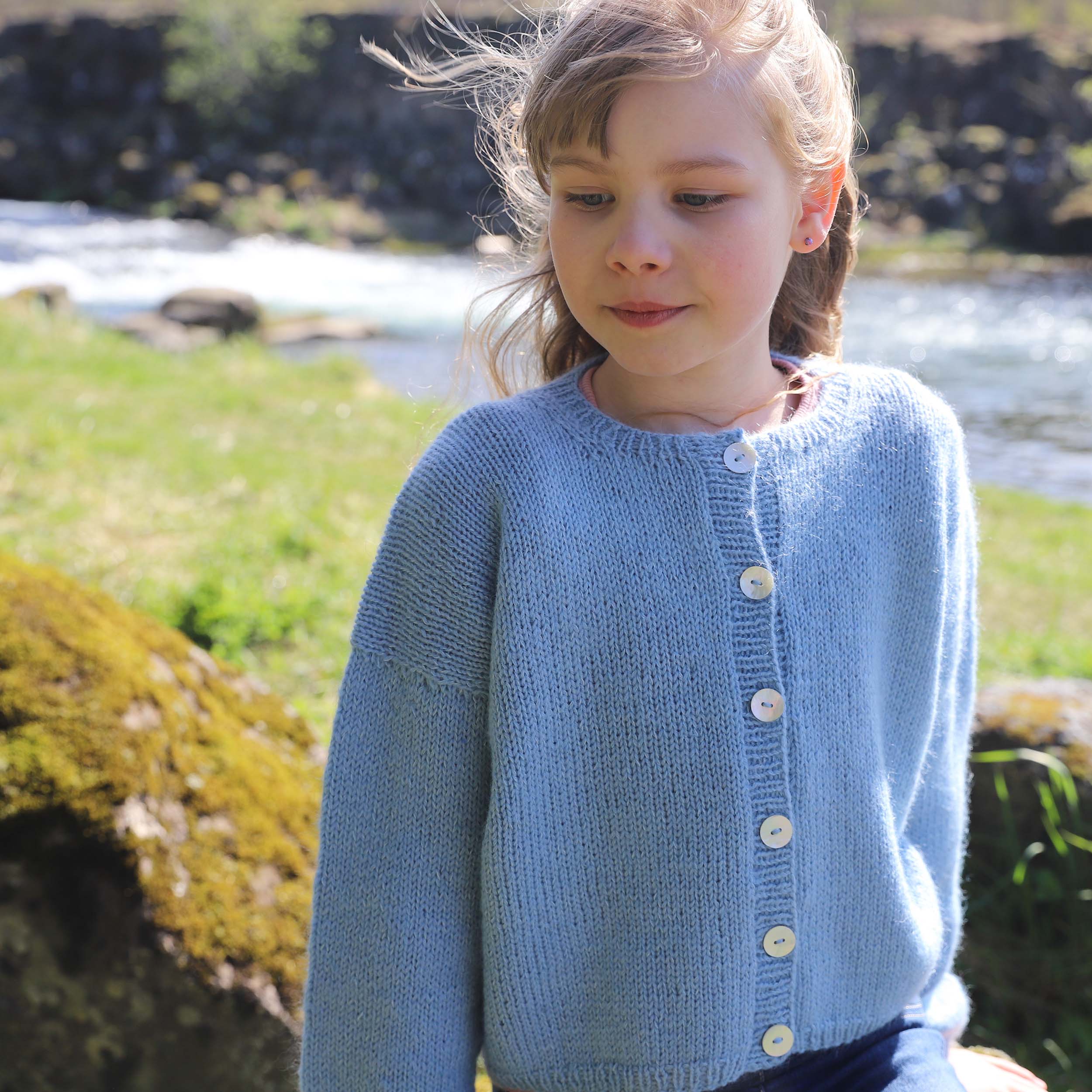 Tína buttoned kids sweater knitting pattern