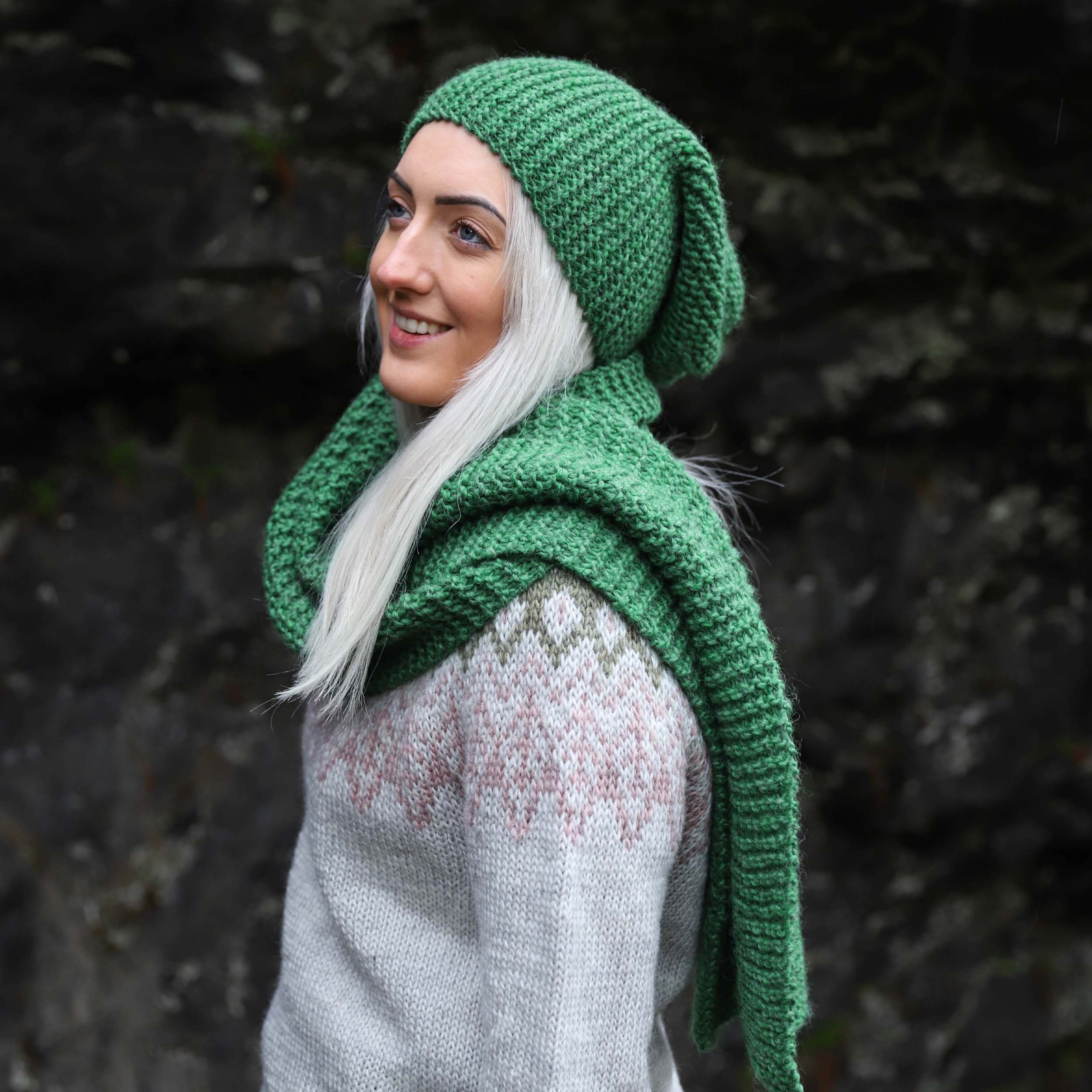 Brynja simple scarf and hat knitting pattern