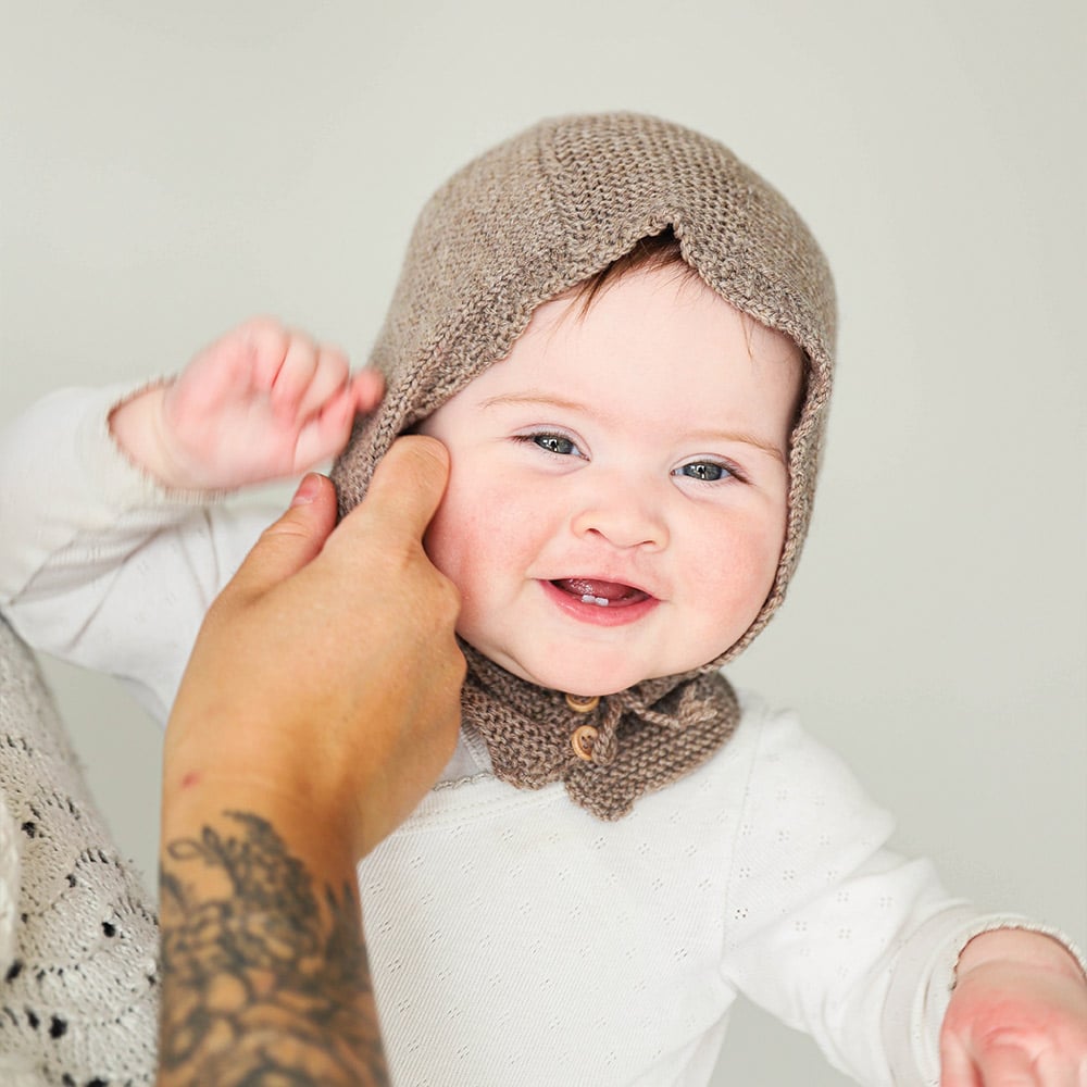 Lambi newborn balaclava knitting pattern