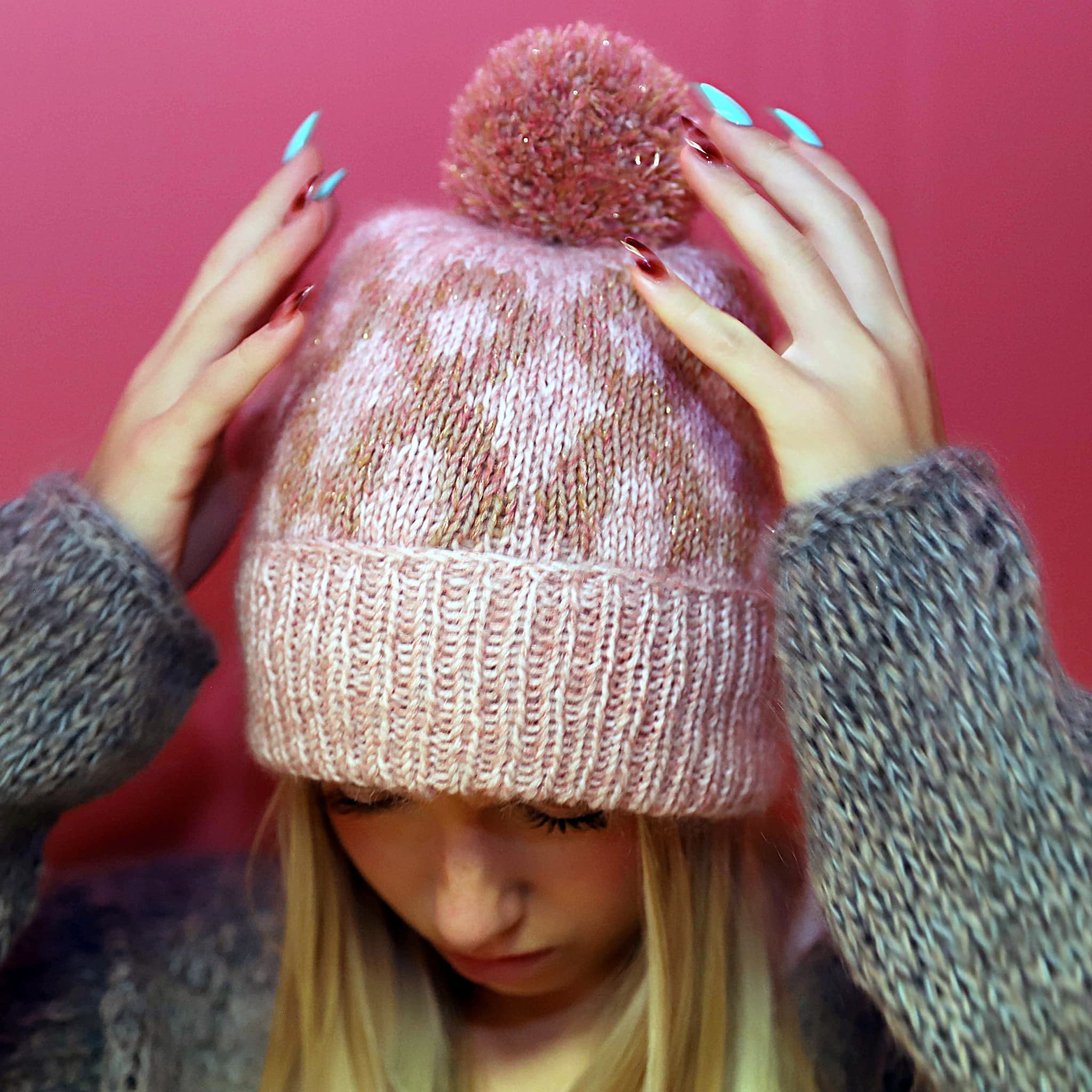 Bleika-slaufan hat knitting pattern