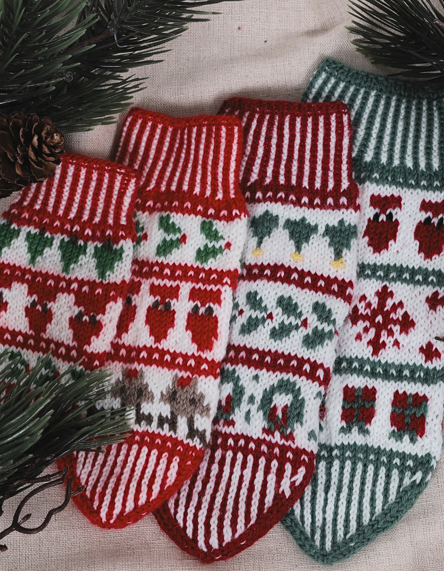Jólagleði Strickmuster für Weihnachtshandschuhe