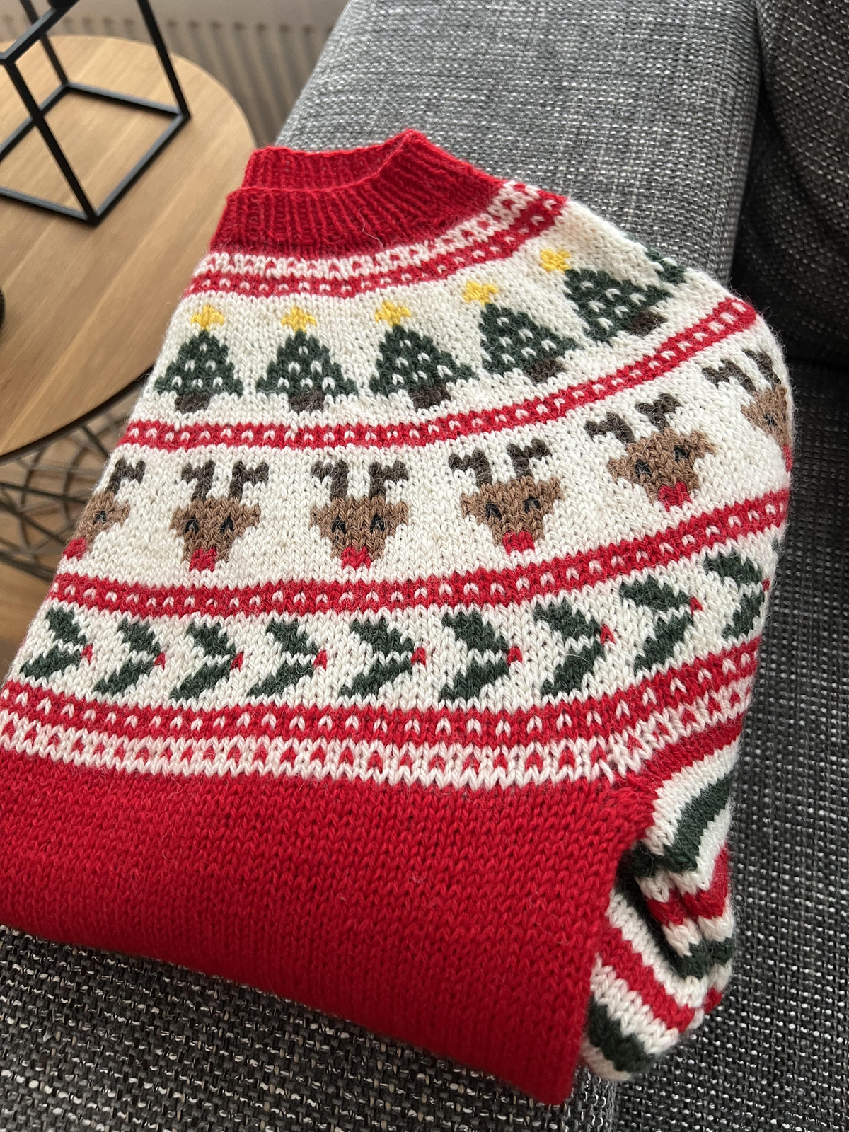 Jólagleði Christmas sweater knitting pattern