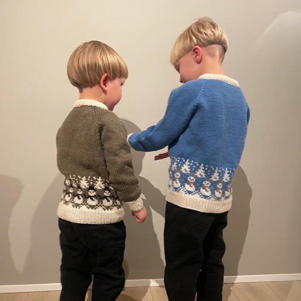 Snæfinnur kids christmas sweater knitting pattern