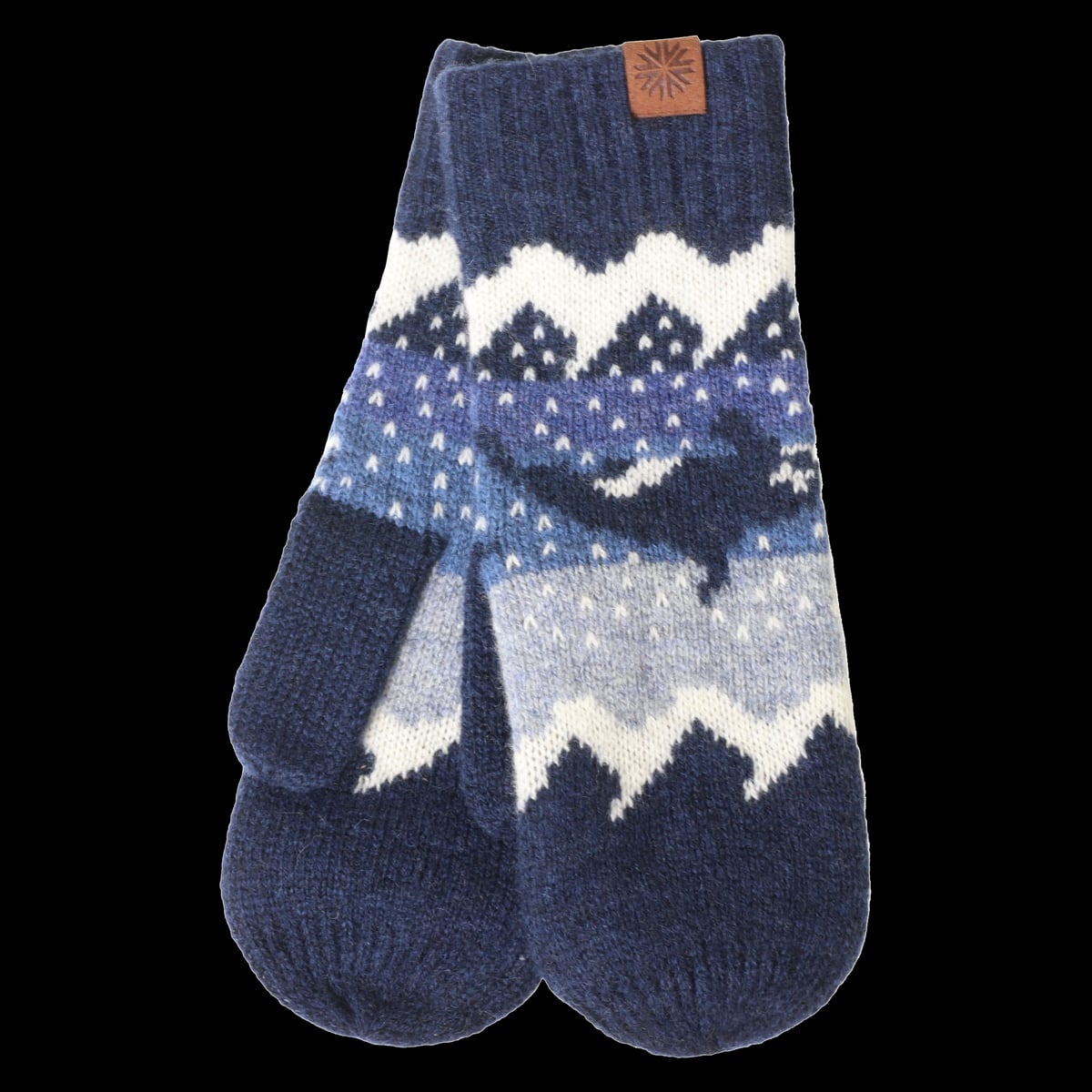 orca-pattern-knitted-mittens_88.png