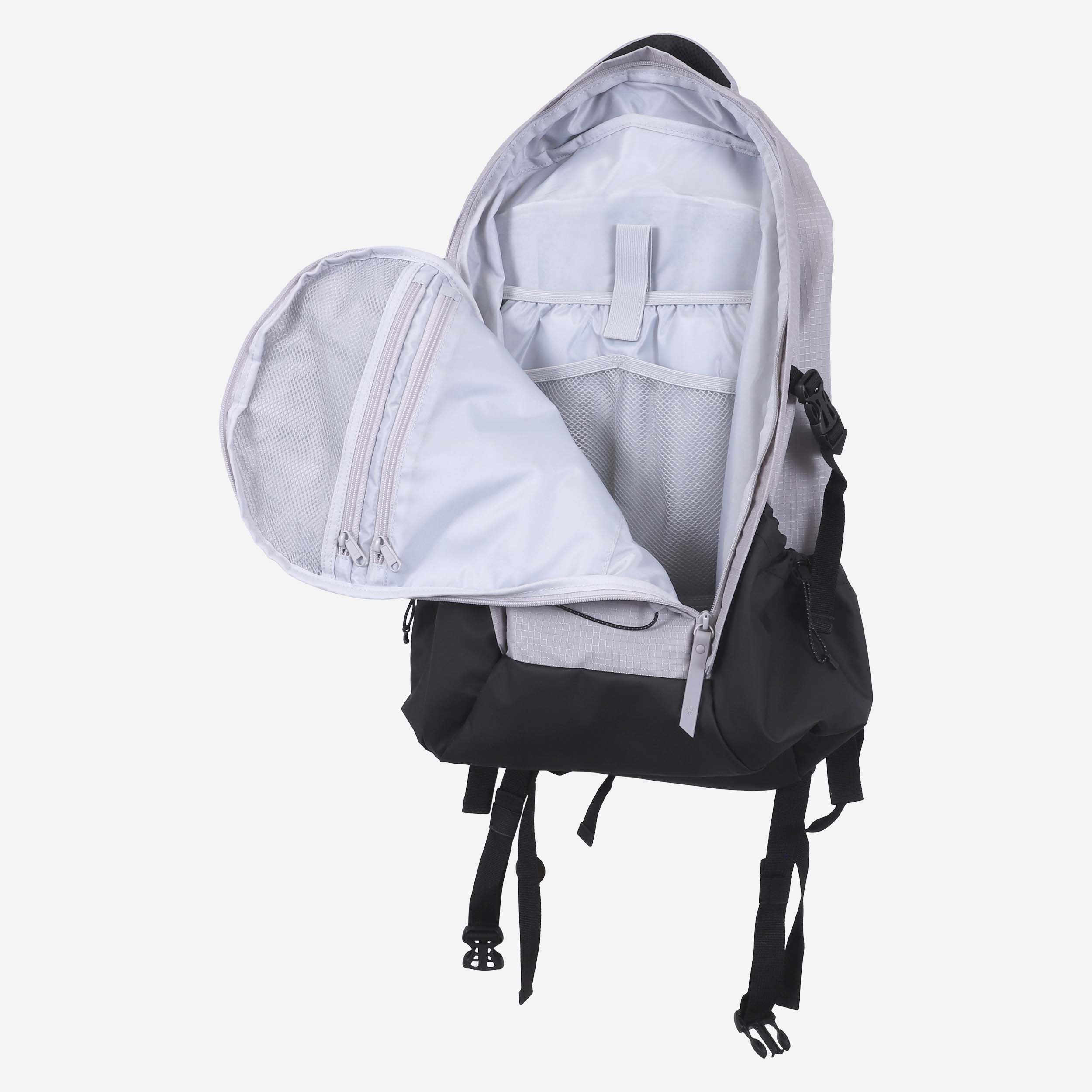 Syðrigarðar outdoor 25L backpack